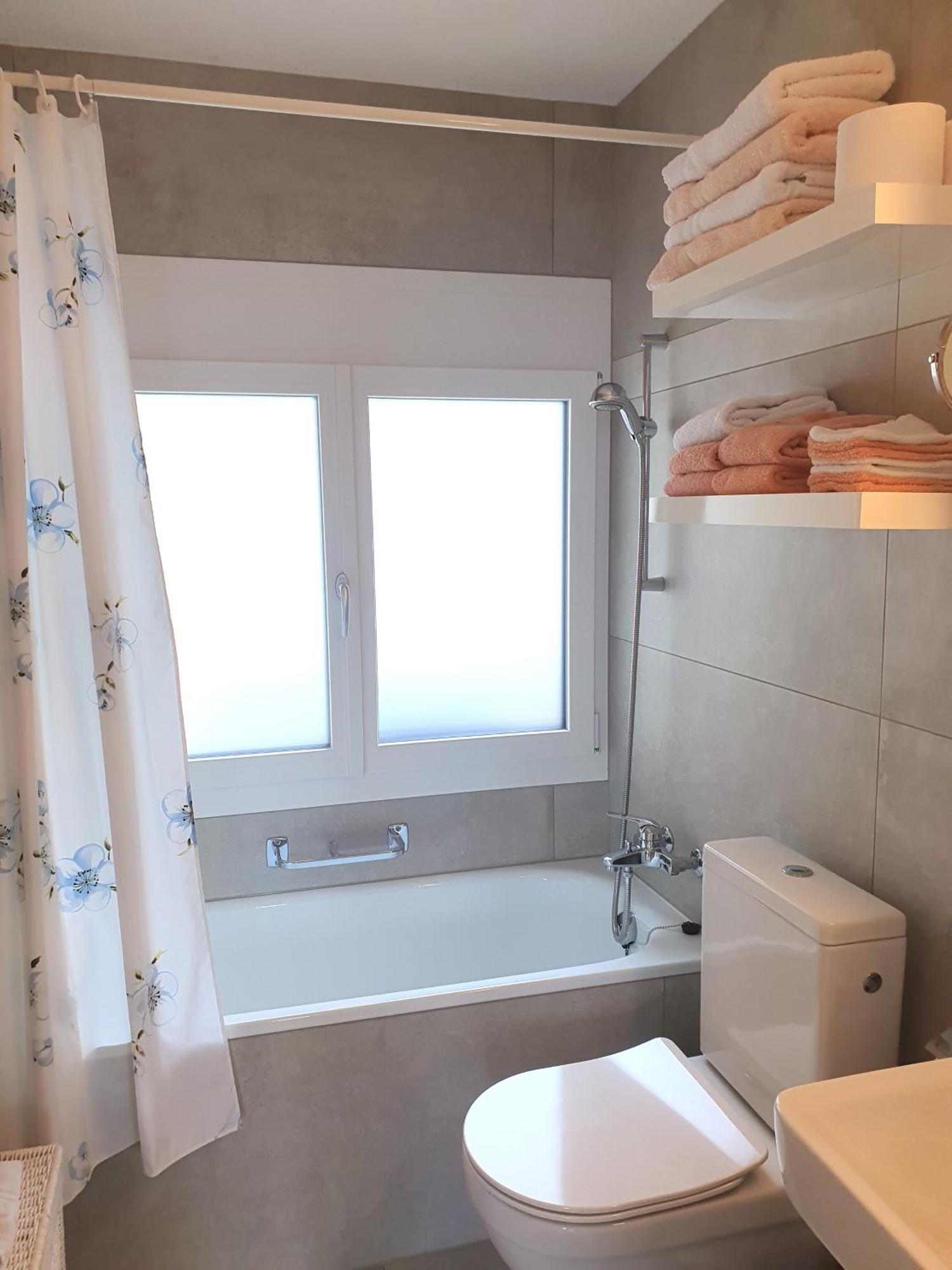 Elfe-Apartments Ferienmietwohnungen Emmetten Rum bild